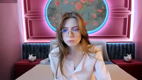 Snapshot of grace_blush chatting on 10.15.25 Grace online show from 10.15.25