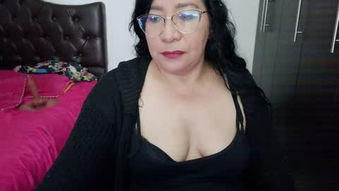 Snapshot of grace_mature_milf chatting on 06.22.26 grace_mature_milf online show from 06.22.26
