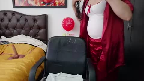 Snapshot of grace_mature_milf chatting on 07.12.26 grace_mature_milf online show from 07.12.26
