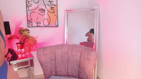 GRACE KIROZ online show from 11.05.25