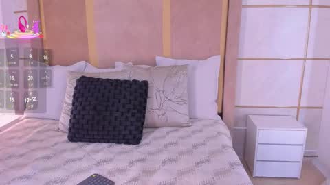 Grace Dupont online show from 10.17.25