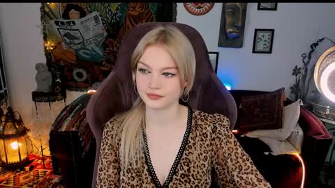 Grace Glamour online show from 12.13.24
