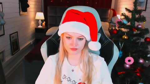 Grace Glamour online show from 12.17.24