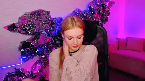 Grace Glamour online show from 12.22.24