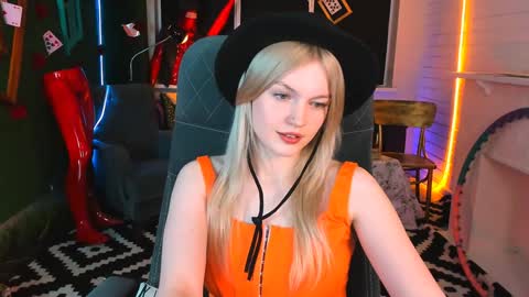 Grace Glamour online show from 12.23.24