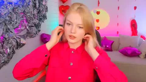 Grace Glamour online show from 02.22.25