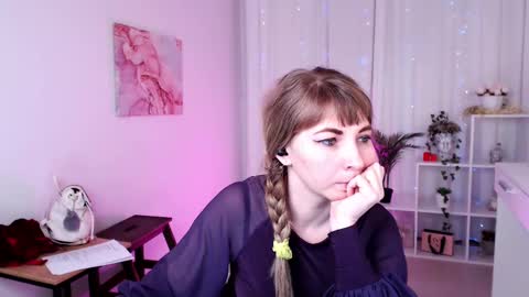 Snapshot of gracelure chatting on 01.17.25 Grace online show from 01.17.25