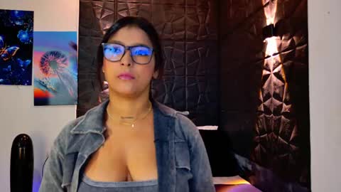 Gracey Milf online show from 11.11.25