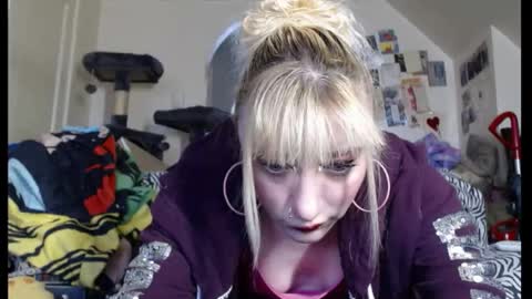 gracielynne1989 online show from 04.22.26