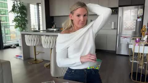 Gracie Mae online show from 11.22.25