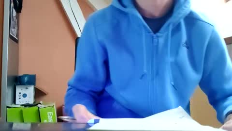 Snapshot of grandbi chatting on 12.09.24 grandbi online show from 12.09.24