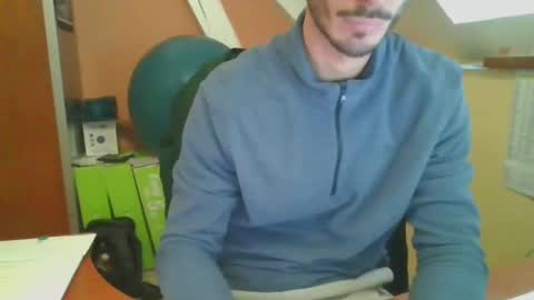 Snapshot of grandbi chatting on 12.10.24 grandbi online show from 12.10.24