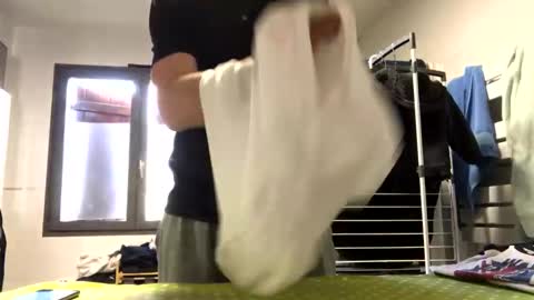 Snapshot of grandbi chatting on 01.04.25 grandbi online show from 01.04.25