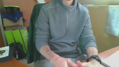 Snapshot of grandbi chatting on 02.04.25 grandbi online show from 02.04.25