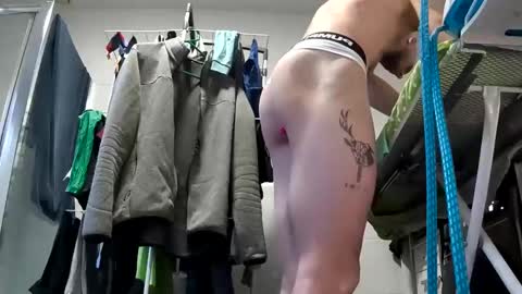 Snapshot of grandbi chatting on 02.11.25 grandbi online show from 02.11.25