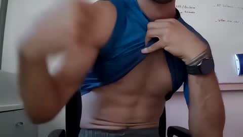 Snapshot of grandbi chatting on 09.19.25 grandbi online show from 09.19.25