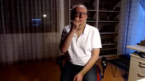 Snapshot of grandpach chatting on 02.20.25 grandpach online show from 02.20.25