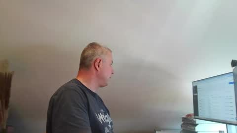 grau197077 online show from 05.19.26