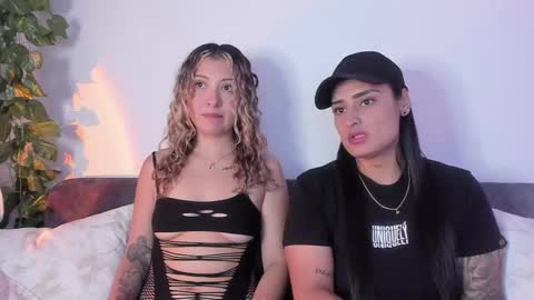 Snapshot of grave_duo chatting on 09.12.25 GRAVE DUO online show from 09.12.25