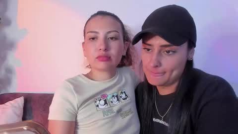 Snapshot of grave_duo chatting on 10.24.25 GRAVE DUO online show from 10.24.25