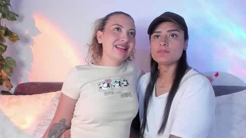 Snapshot of grave_duo chatting on 11.09.25 GRAVE DUO online show from 11.09.25