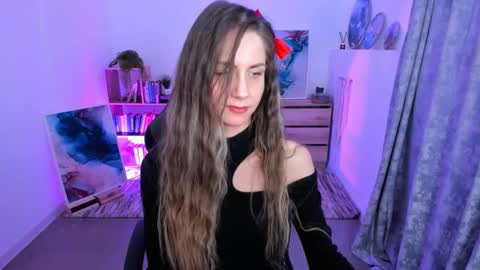Snapshot of graycewild chatting on 02.14.25 GrayceWild online show from 02.14.25