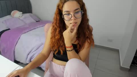 GreciaRuiz online show from 03.04.25