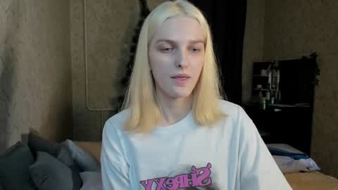 Snapshot of green_tea666 chatting on 01.07.25 Lilith online show from 01.07.25