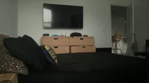 Snapshot of greeneyeddream129 chatting on 01.23.25 mila 3 online show from 01.23.25