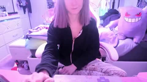 GreenEyedLovexo online show from 12.19.24