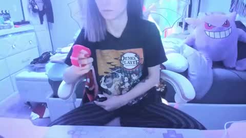 GreenEyedLovexo online show from 12.20.24