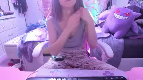 GreenEyedLovexo online show from 12.27.24