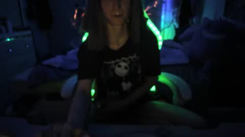GreenEyedLovexo online show from 01.18.25