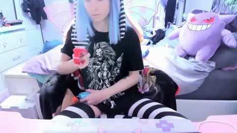 GreenEyedLovexo online show from 01.22.25