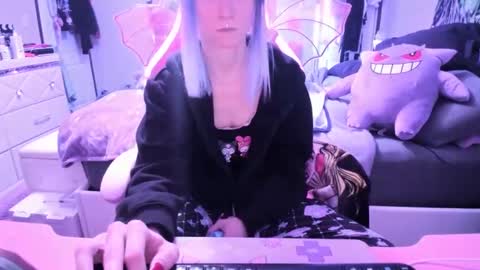 GreenEyedLovexo online show from 01.24.25