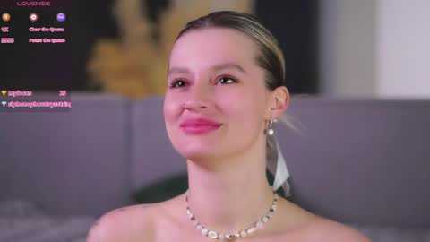 Kelly online show from 04.14.26