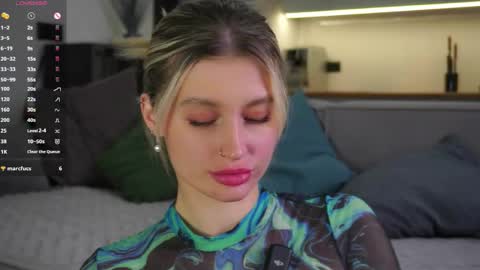 Kelly online show from 04.27.26