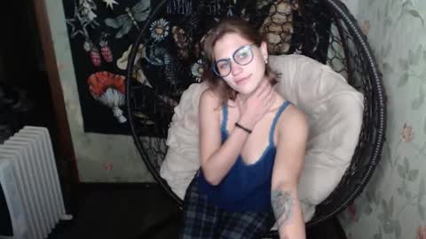 Snapshot of greenwitch9 chatting on 10.07.25 Lina online show from 10.07.25