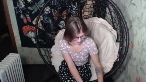 Snapshot of greenwitch9 chatting on 10.12.25 Lina online show from 10.12.25