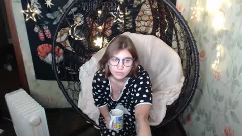 Snapshot of greenwitch9 chatting on 10.20.25 Lina online show from 10.20.25