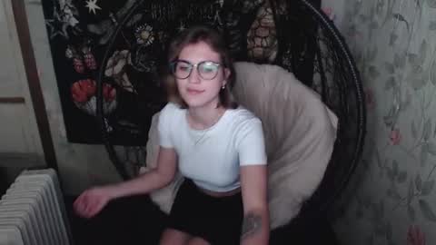 Snapshot of greenwitch9 chatting on 10.21.25 Lina online show from 10.21.25