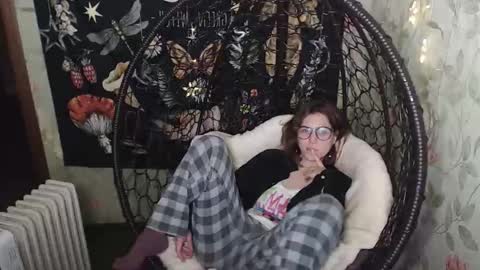 Lina online show from 11.12.25