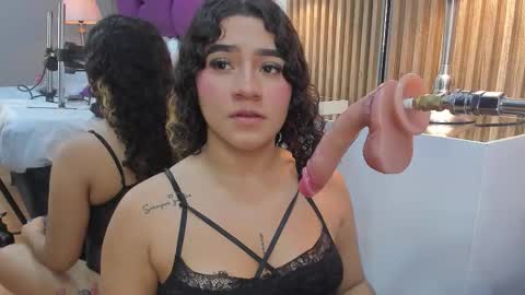 Snapshot of greta_wild chatting on 11.27.25 G R E T T A Try my PVT online show from 11.27.25