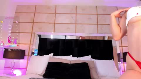 Greta Velvet  online show from 11.13.25