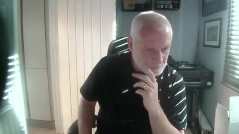 Snapshot of greyfox_6000 chatting on 02.27.25 greyfox_6000 online show from 02.27.25