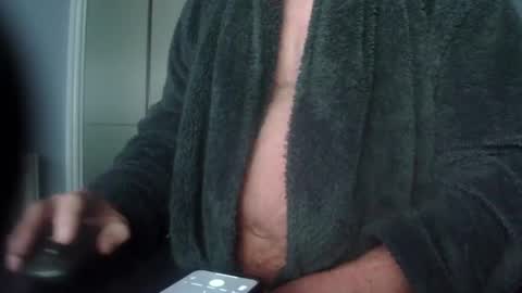 Snapshot of greyfox_6000 chatting on 03.09.25 greyfox_6000 online show from 03.09.25