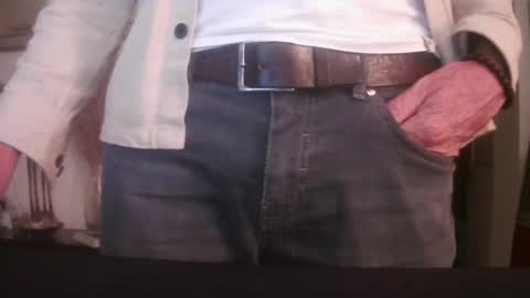 Snapshot of grimbergen123 chatting on 09.08.25 Grim online show from 09.08.25