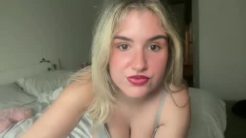 grrlgod online show from 02.01.25