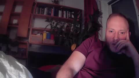 gruendamien online show from 01.18.25