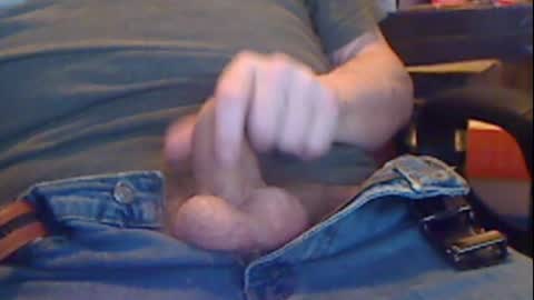 Snapshot of gruhahn chatting on 12.25.24 DankMess online show from 12.25.24